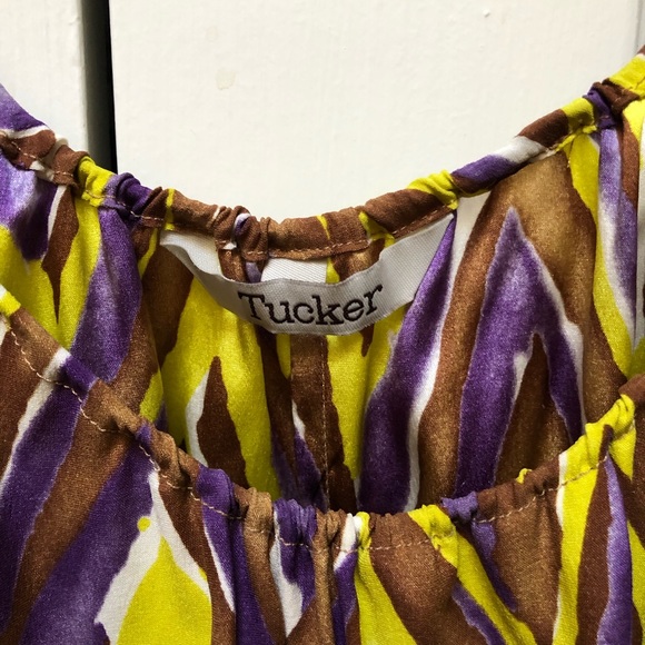 Ladies silk camisoles with spaghetti straps - Picture 3 of 6